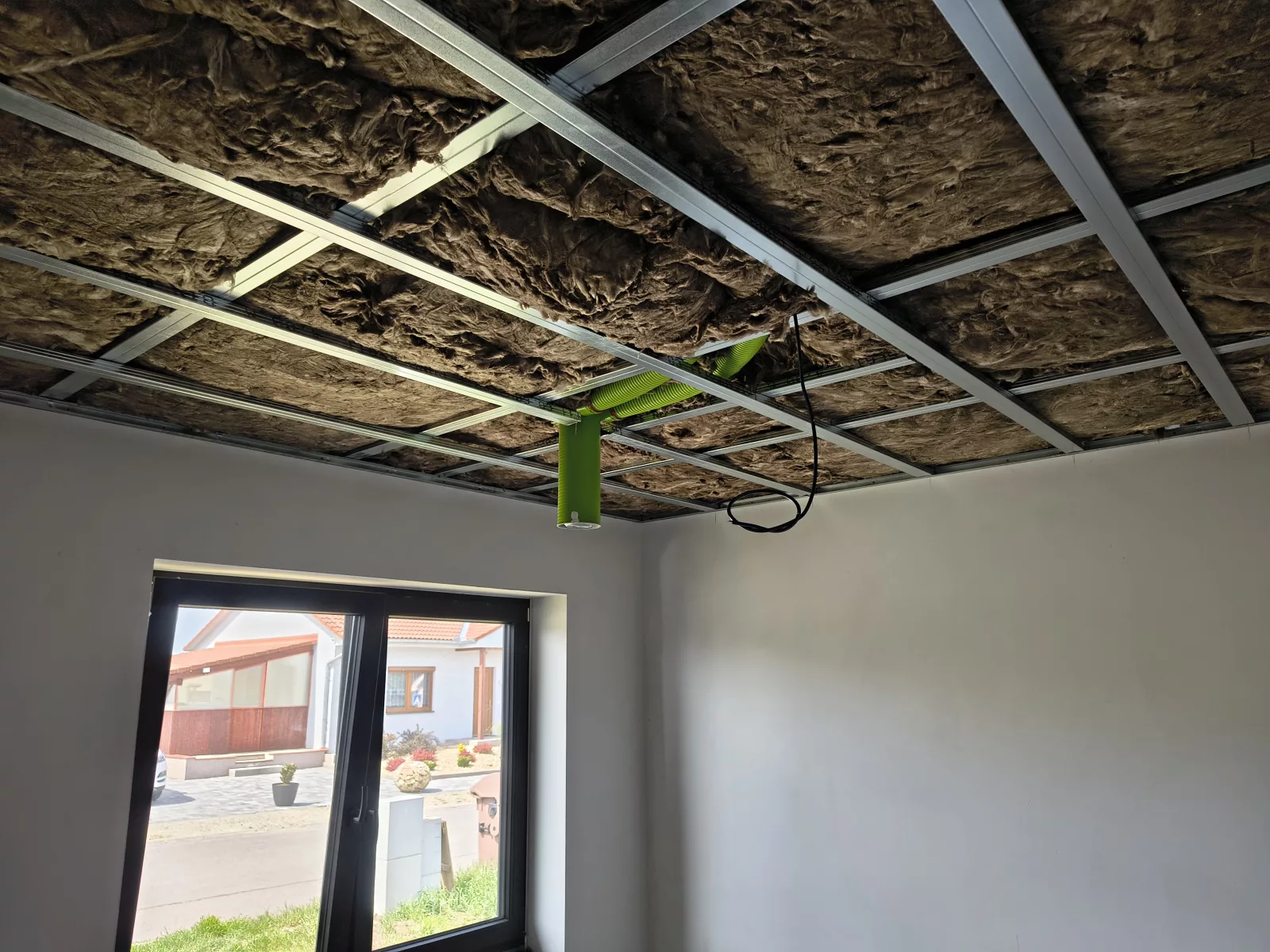 Rekuperace - novostavba RD Šumperk, podstropní větrací jednotka — foto 3